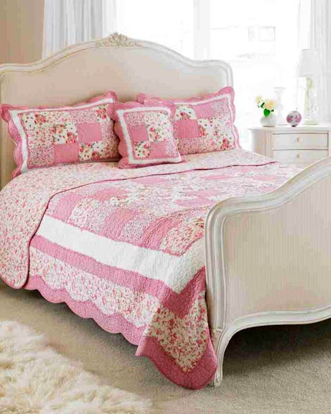 Toulouse Floral Woven Cotton Quilted Bedspread