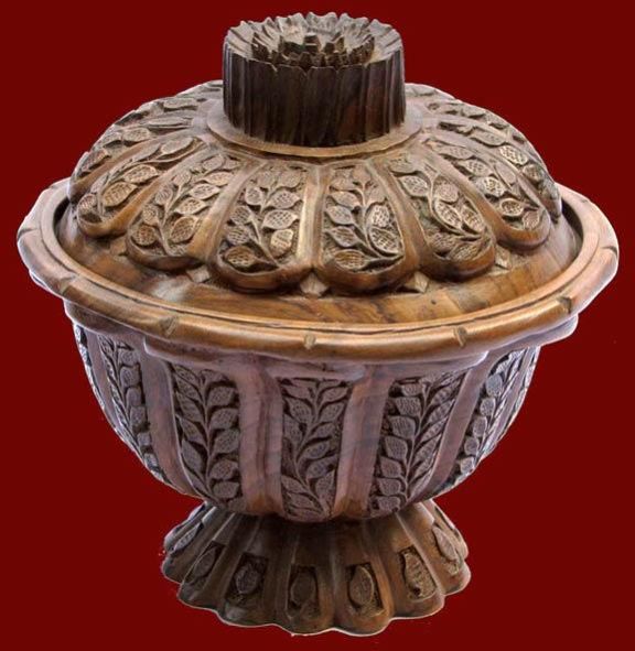 Walnut Wood Carving Products Buy Walnut Wood Carving Products in Srinagar