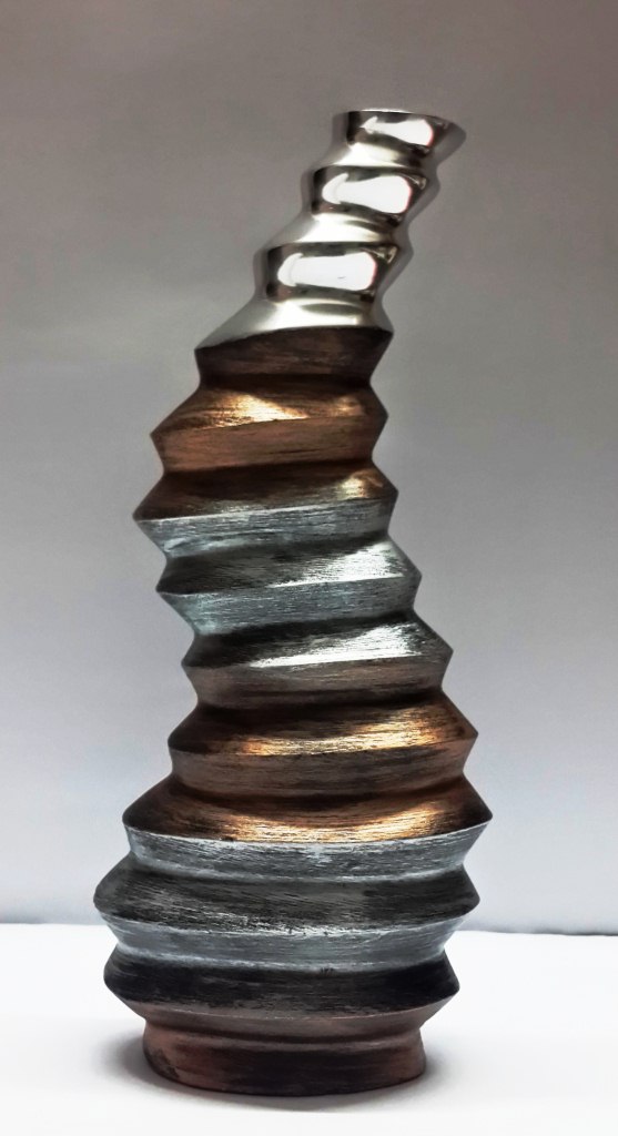 2 Tone Twisted Vase 12inches