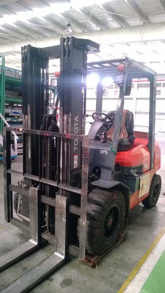 Buy Used Forklifts From Hi Tech Forklift Services Bangalore India Id 1050600
