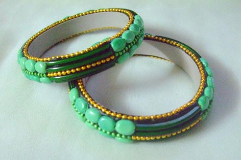 Round Polished Costume Bangles, Pattern : Plain, Dimension : 2inch, 3inch, 4.5inch, 4inch
