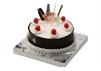 Eggless Birthday Artistic Cakes