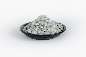 Silver Coated Cardamom