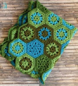 Handmade Knitted Crochet Hexagon Blanket