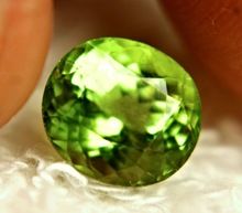 Oval Faceted green natural peridot loose gemstone