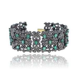 Emerald Gemstone Wedding Wear Bracelet
