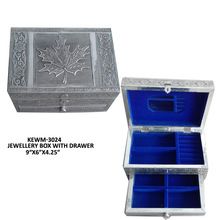 white metal silver jewelry Box