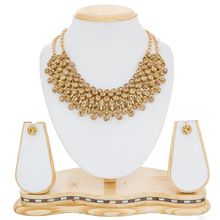 Golden Heavy Necklace With Diamonds