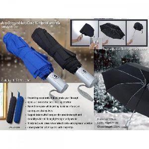 Windproof umbrella with zipper case