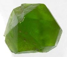 yellowish green raw gemstones
