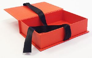 Stylized Gifting Boxes