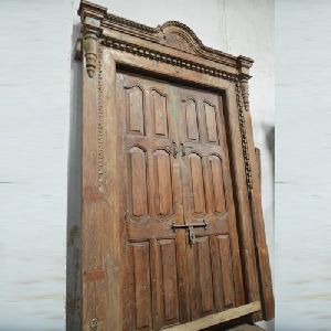 WOODEN LARGE DOOR