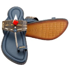 puneri chappal