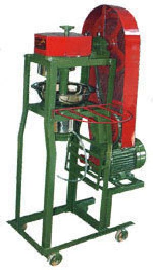 Chakkuli Machine