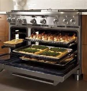 Burner Gas Range With OVEN