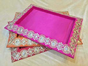 Cloth packing trays