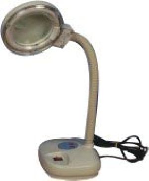 LAMP WITH MAGNIFIER GLASS