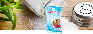 SAMRAT Iodised Free Flow and  SAMRAT Iodised Crystal Salt