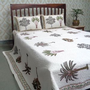 Banana Palm Tree Printed Queen Size Quilted Bedspread