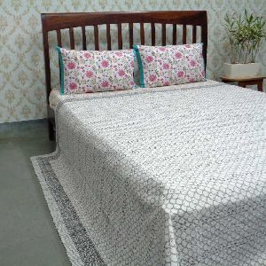 Fish Scale Grey Block Printed QUEEN SIZE Kantha