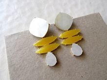 Earrings with Yellow Jade and Mother of Pearls