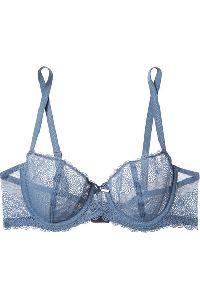 Velvet Bra, Feature : Anti-Wrinkle, Comfortable, Dry Cleaning