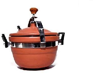 Terracotta pressure cooker