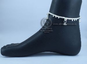 Trendy silver anklets