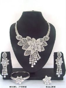 Fancy Flower Design Diamond Jewellery Set