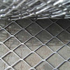 Expanded Aluminum Mesh Latest Price from Manufacturers, Suppliers & Traders