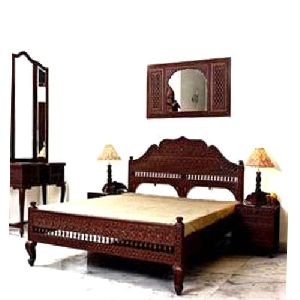 Wooden Bedroom Furniture Set