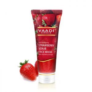 Skin Exfoliating Strawberry Scrub Face Wash