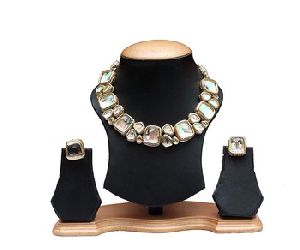 Bridal White Kundan Necklace Earring Set