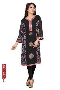 EXQUISITELY DELICATE KURTI WITH FLORAL PRINT