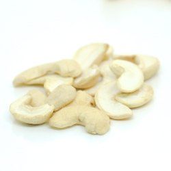 W240 Cashew 2 Pieces Nut Kernels