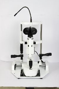 Slit Lamp with two step magnification Haag-Streit type
