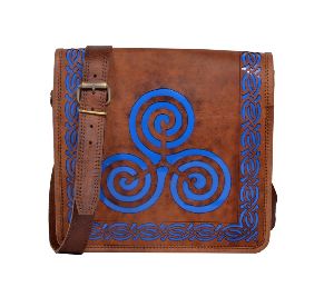 Beautiful Triskele Design Genuine Handbag Leather Messenger Bag