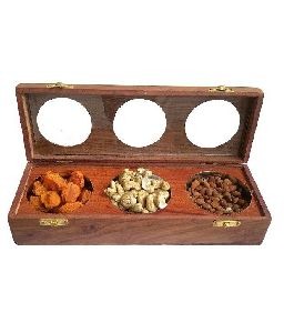 wooden dry fruit box