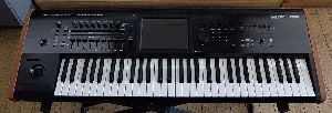 KORG KRONOS 2 61 Workstation synthesizer