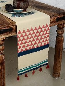 MYYRA Printed Cotton Designer Table Runner, Technics : Handmade