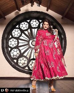 anarkali kurti,saree and gown