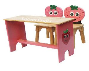STRAWBERRY TABLE (WITH 2 CHAIRS)