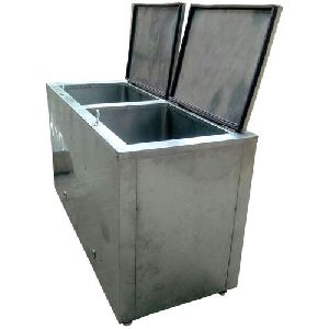 Commercial Deep Freezer