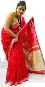 Festive Graceful SilkCotton Zari Pallu Handloom Saree is a part of every woman wardrobe