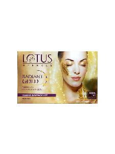 Lotus Herbal Radiant Gold Cellular Glow Facial Kit (Single Use)