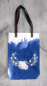 . PRINTED COTTON BAG .