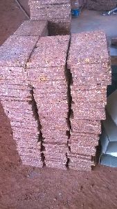 Laterite claddings