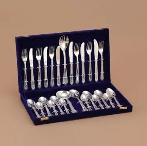 cutlery set