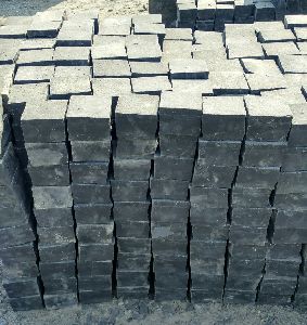 Cobble Hand Cut Black Limestone Tiles