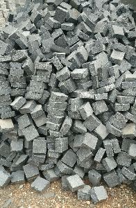 Handcut & Tumbled Cobble Black Limestone Tiles